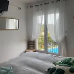 Tres Belle Maison Piscine Chauffe 210m2 Climatise Dom wakacyjny Sainte-Maxime