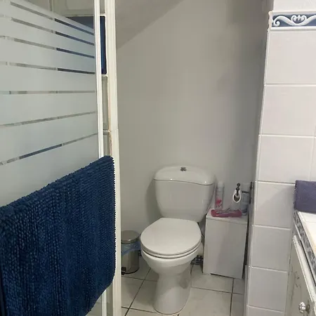 Tres Belle Maison Piscine Chauffe 210m2 Climatise Дом отдыха