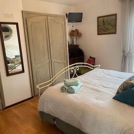 Дом отдыха Tres Belle Maison Piscine Chauffe 210m2 Climatise *
