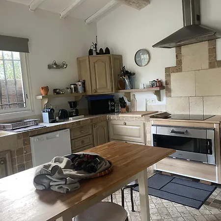 Tres Belle Maison Piscine Chauffe 210m2 Climatise Дом отдыха