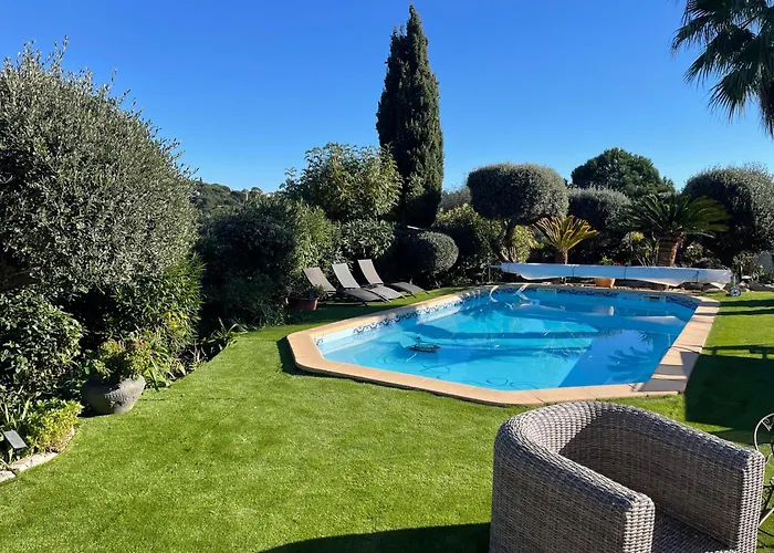 Tres Belle Maison Piscine Chauffe 210m2 Climatise *