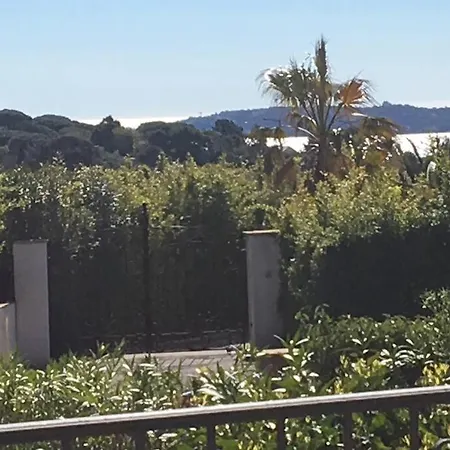 Dom wakacyjny Tres Belle Maison Piscine Chauffe 210m2 Climatise