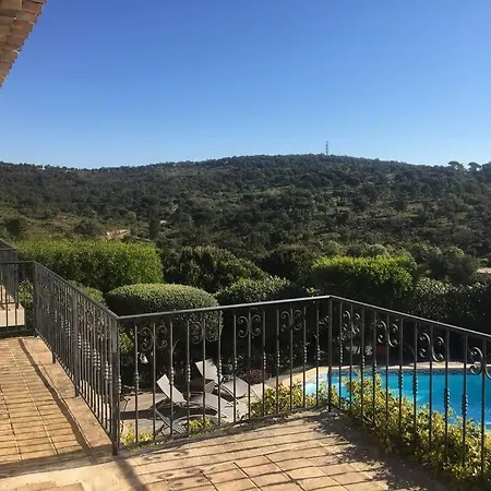 Tres Belle Maison Piscine Chauffe 210m2 Climatise Сasa de vacaciones Sainte-Maxime