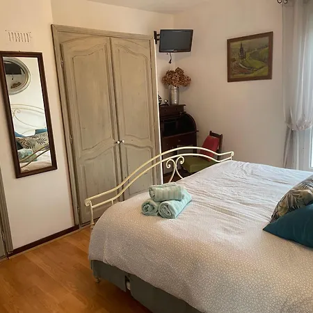 Holiday home Tres Belle Maison Piscine Chauffe 210m2 Climatise *