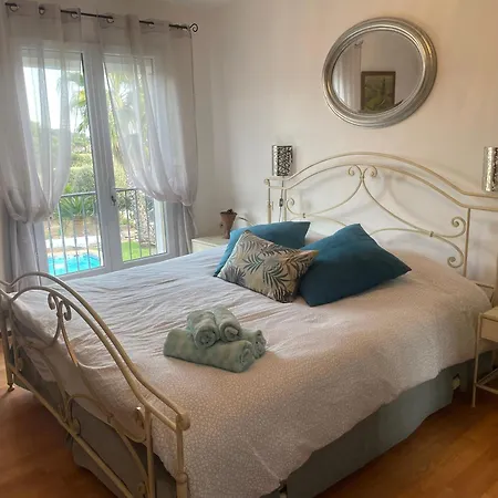 Holiday home Tres Belle Maison Piscine Chauffe 210m2 Climatise