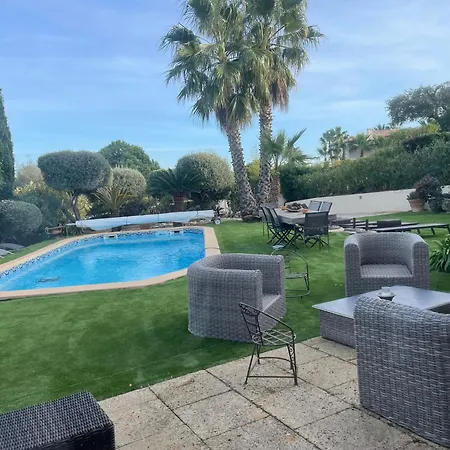 Tres Belle Maison Piscine Chauffe 210m2 Climatise Dom wakacyjny Sainte-Maxime