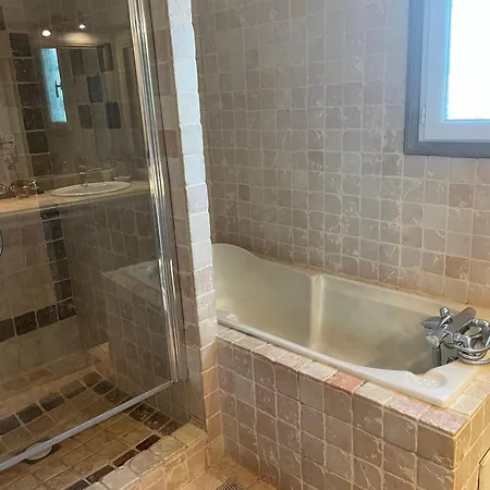 Tres Belle Maison Piscine Chauffe 210m2 Climatise *