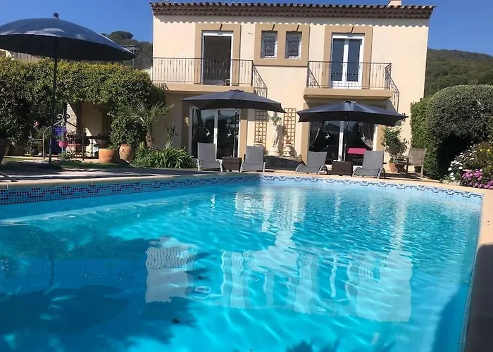 Très Belle Maison Piscine Chauffé 210m2 Climatisé Casa vacanze Sainte-Maxime