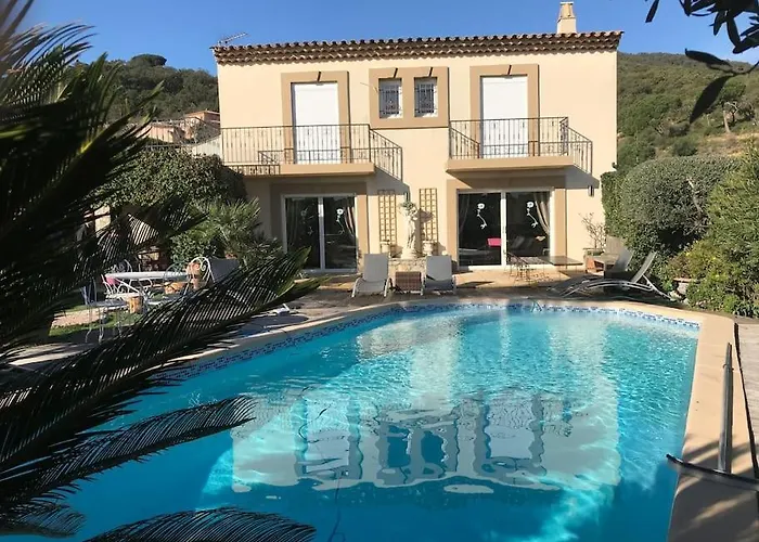 Casa vacanze Très Belle Maison Piscine Chauffé 210m2 Climatisé *