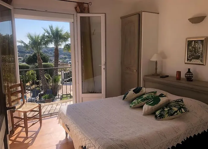 Tres Belle Maison Piscine Chauffe 210m2 Climatise Ferienhaus Sainte-Maxime