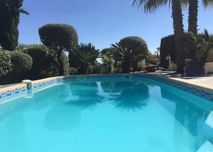 Tres Belle Maison Piscine Chauffe 210m2 Climatise Ferienhaus *