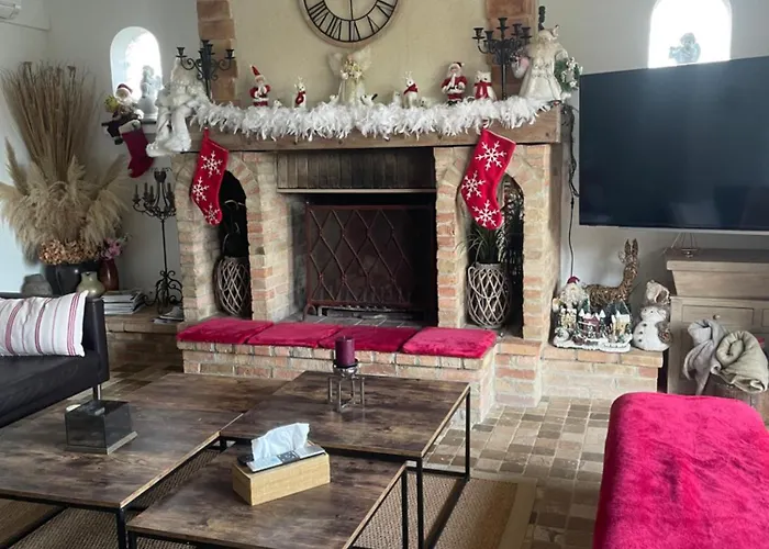 Ferienhaus Tres Belle Maison Piscine Chauffe 210m2 Climatise