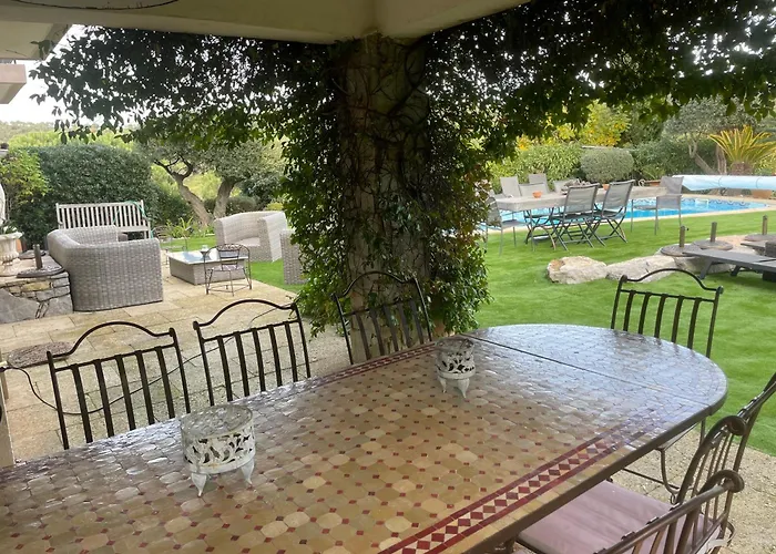 Prázdninový dům Tres Belle Maison Piscine Chauffe 210m2 Climatise *